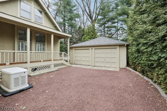 167 Hobart Ave, Millburn Twp., NJ 07078