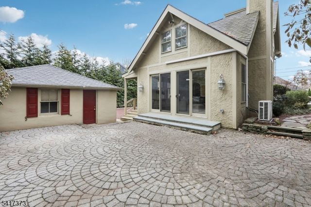 167 Hobart Ave, Millburn Twp., NJ 07078