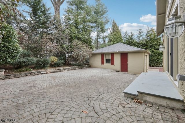 167 Hobart Ave, Millburn Twp., NJ 07078