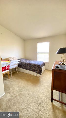 2 SPRING GLEN CT, Cockeysville, MD 21030