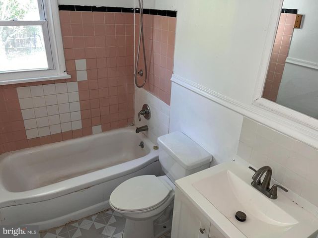 1145 LOWER FERRY RD, Ewing, NJ 08618
