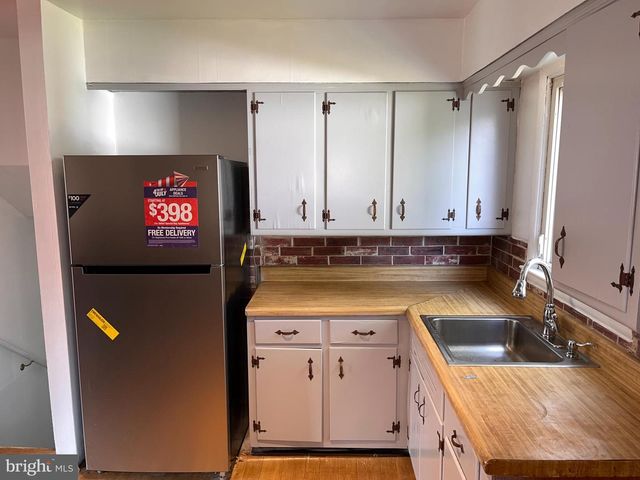 1145 LOWER FERRY RD, Ewing, NJ 08618