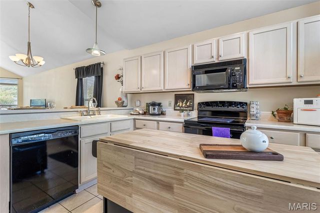 3 Jeremy Court, Arnold, MO 63010