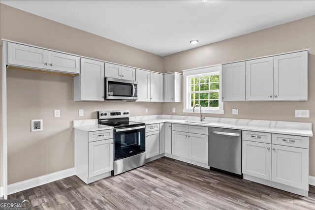 2442 SW Brown Bridge Rd, Dalton, GA 30721