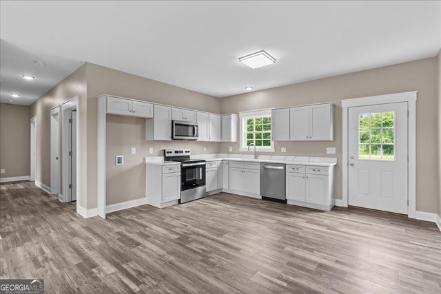 2442 SW Brown Bridge Rd, Dalton, GA 30721