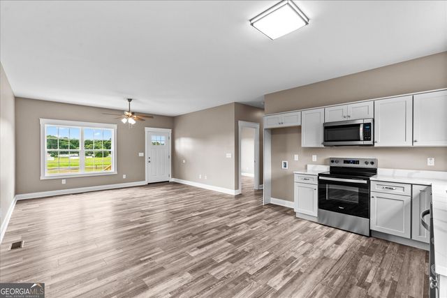 2442 SW Brown Bridge Rd, Dalton, GA 30721