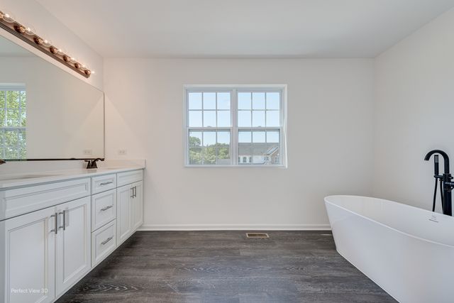 25864 W Ravine Woods Drive, Channahon, IL 60410