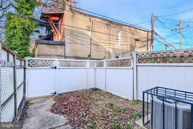 1410 E OLIVER ST, Baltimore, MD 21213