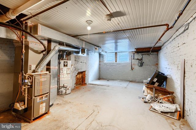 1410 E OLIVER ST, Baltimore, MD 21213