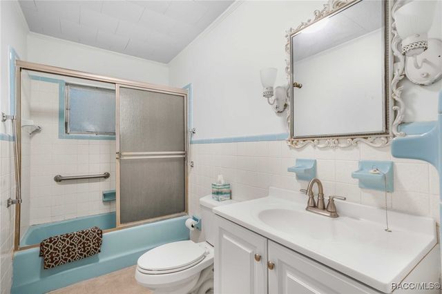 9828 W Orchard Street, Crystal River, FL 34428