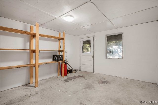 9828 W Orchard Street, Crystal River, FL 34428