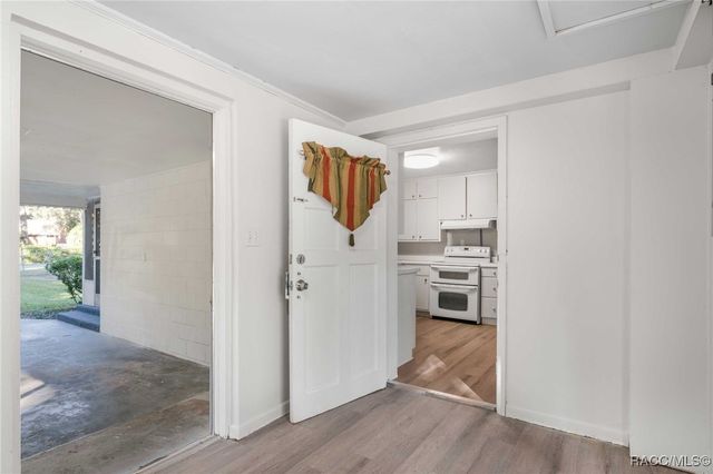 9828 W Orchard Street, Crystal River, FL 34428