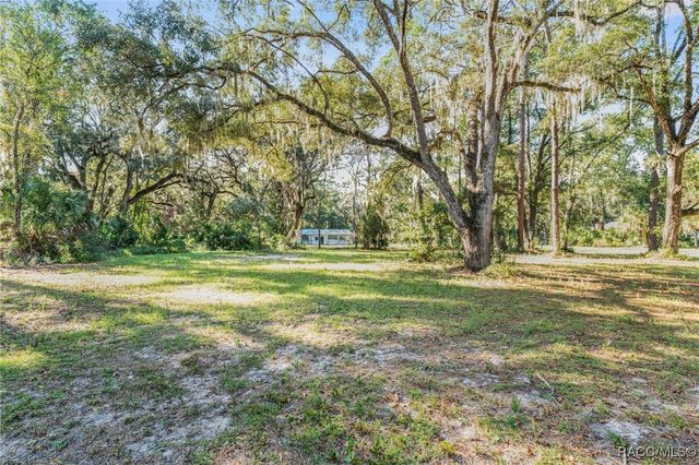 9828 W Orchard Street, Crystal River, FL 34428