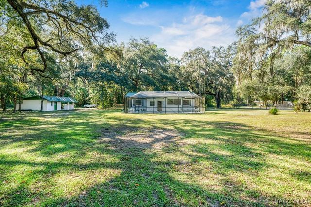 9828 W Orchard Street, Crystal River, FL 34428