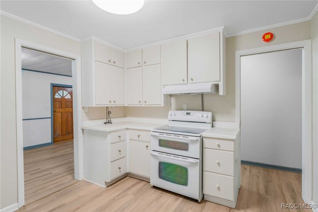 9828 W Orchard Street, Crystal River, FL 34428