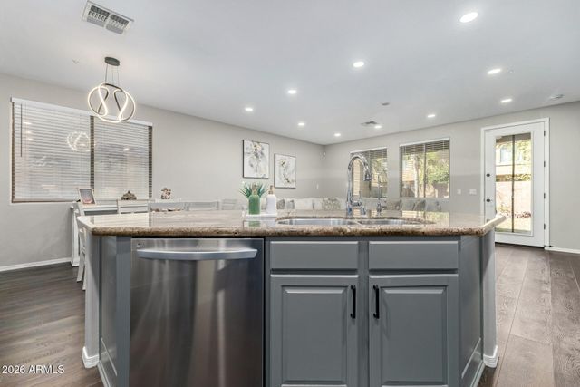 7220 W ASHBY Drive, Peoria, AZ 85383