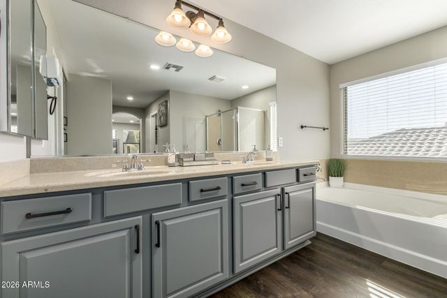 7220 W ASHBY Drive, Peoria, AZ 85383