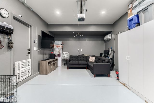 7220 W ASHBY Drive, Peoria, AZ 85383