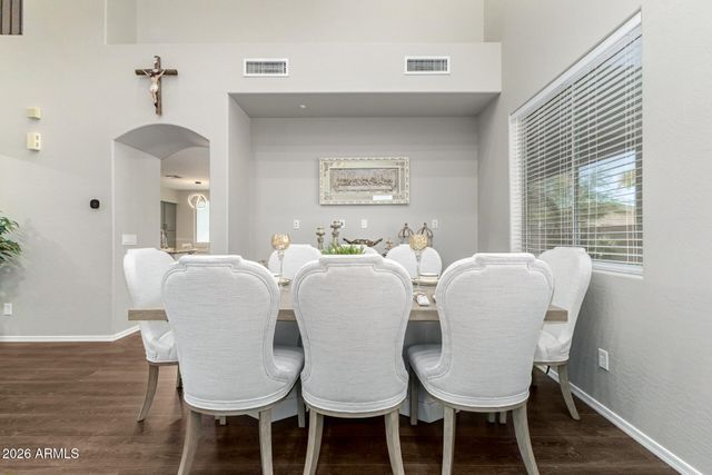 7220 W ASHBY Drive, Peoria, AZ 85383