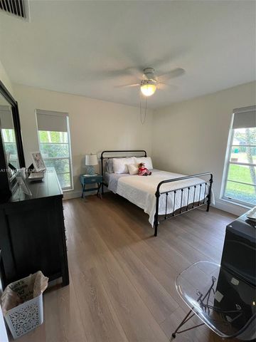 17025 SW 80th Court, Palmetto Bay, FL 33157