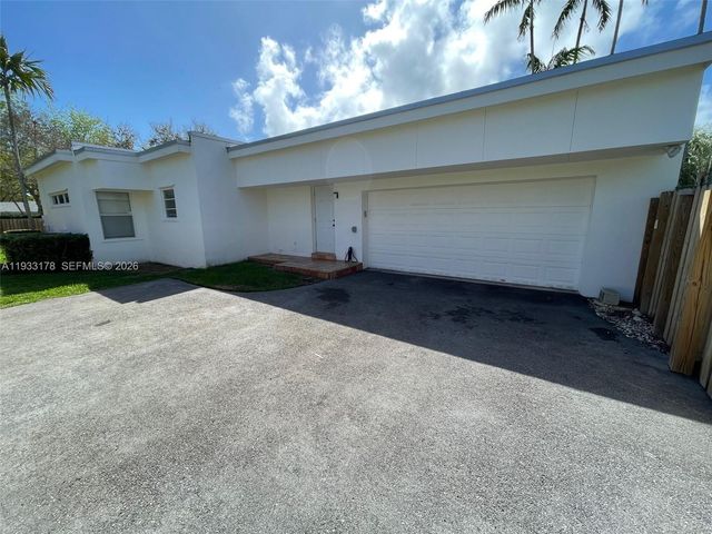 17025 SW 80th Court, Palmetto Bay, FL 33157