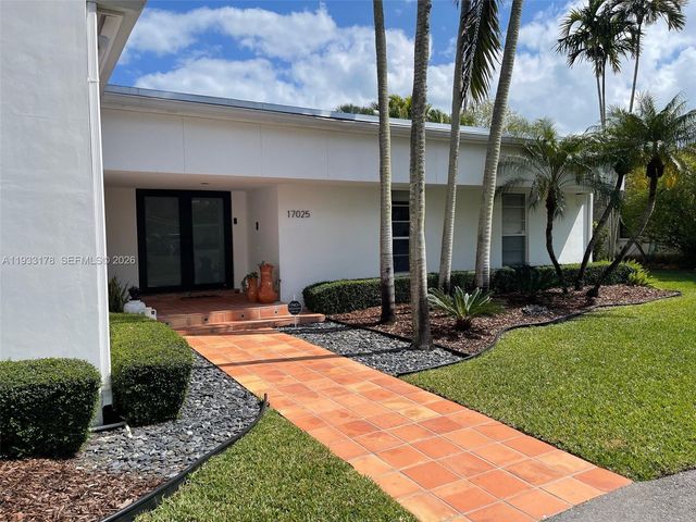 17025 SW 80th Court, Palmetto Bay, FL 33157