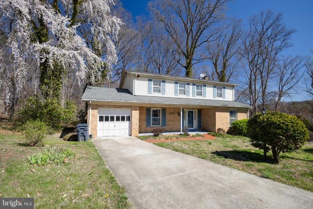 4202 STANBY CT, Alexandria, VA 22312