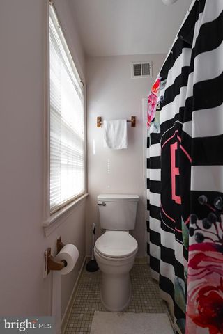 4202 STANBY CT, Alexandria, VA 22312