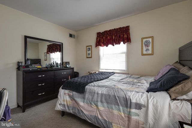 4202 STANBY CT, Alexandria, VA 22312