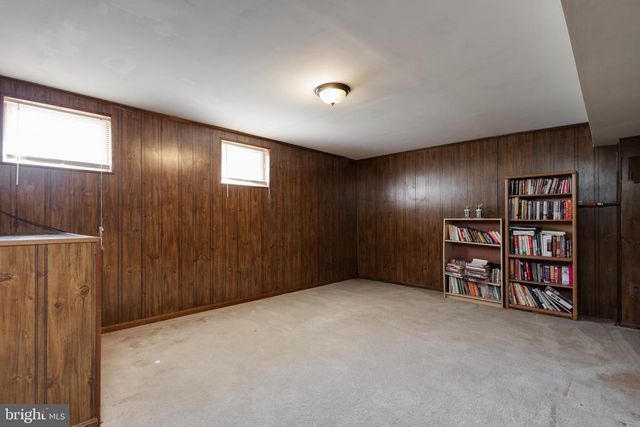 4202 STANBY CT, Alexandria, VA 22312