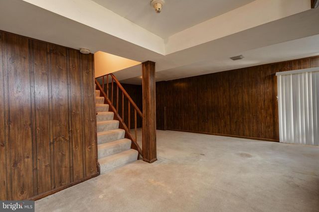 4202 STANBY CT, Alexandria, VA 22312