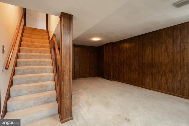 4202 STANBY CT, Alexandria, VA 22312