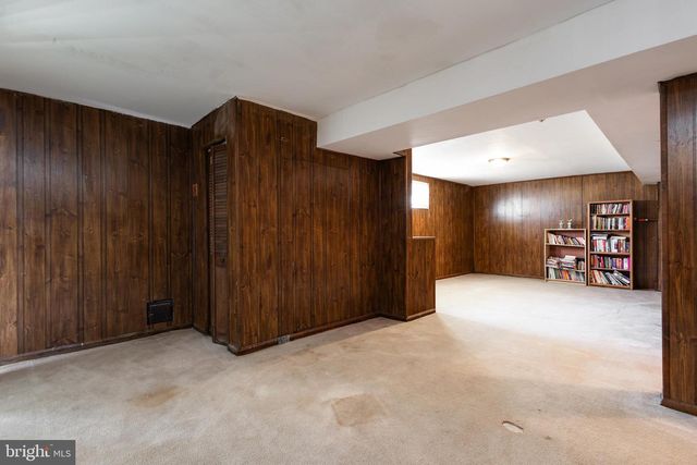 4202 STANBY CT, Alexandria, VA 22312