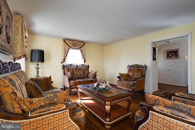 4202 STANBY CT, Alexandria, VA 22312