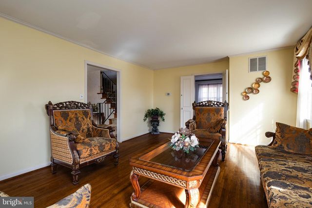 4202 STANBY CT, Alexandria, VA 22312