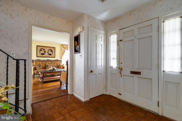 4202 STANBY CT, Alexandria, VA 22312