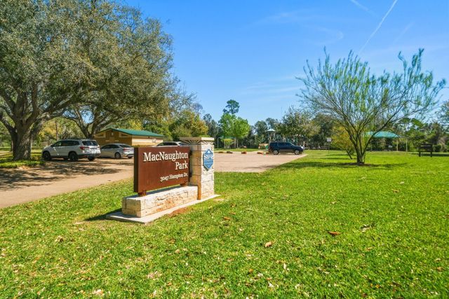 3322 Point Clear Drive, Missouri City, TX 77459