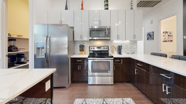 1202 E COLTER Street, Phoenix, AZ 85014