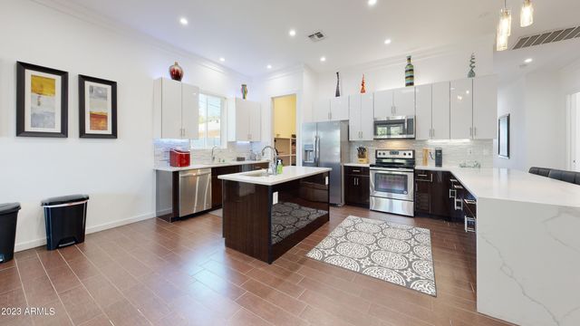 1202 E COLTER Street, Phoenix, AZ 85014