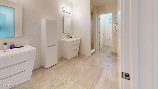 1202 E COLTER Street, Phoenix, AZ 85014