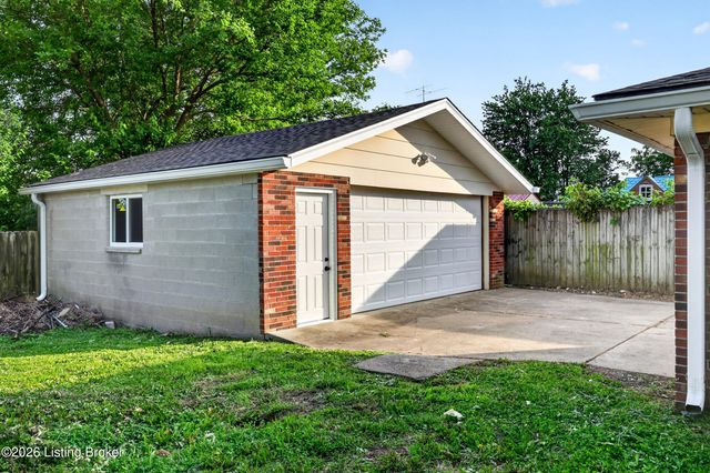 112 Daryl Ct, Louisville, KY 40214