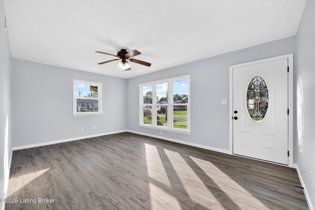 112 Daryl Ct, Louisville, KY 40214