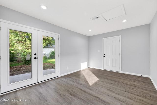 112 Daryl Ct, Louisville, KY 40214