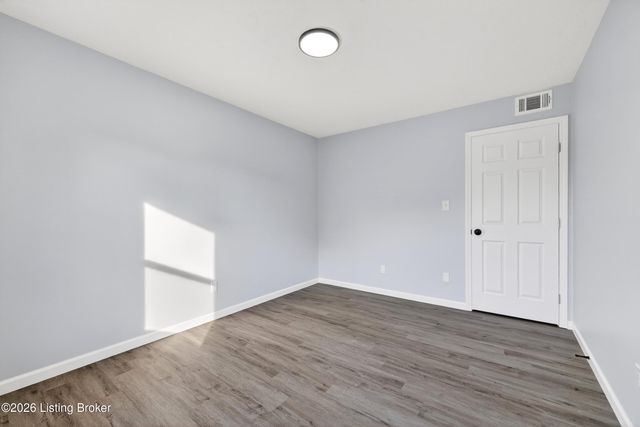 112 Daryl Ct, Louisville, KY 40214