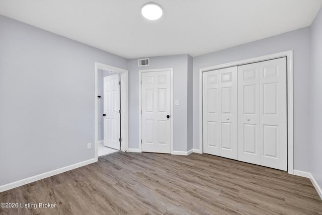 112 Daryl Ct, Louisville, KY 40214