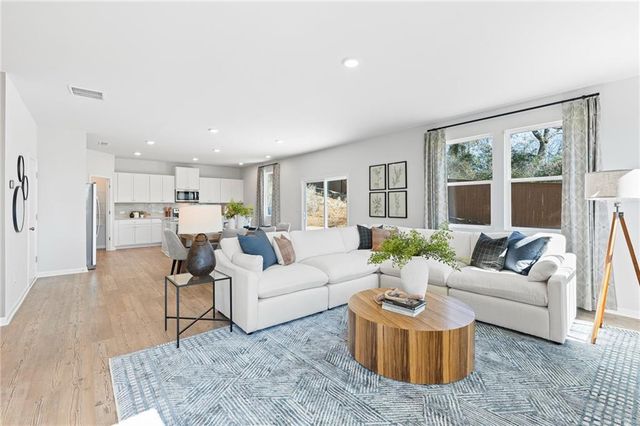 5428 Aurora Trail, Flowery Branch, GA 30542