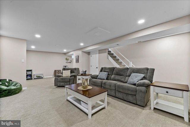 3602 BRIDLEWOOD DR, Glen Mills, PA 19342