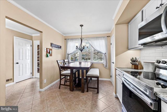 3602 BRIDLEWOOD DR, Glen Mills, PA 19342