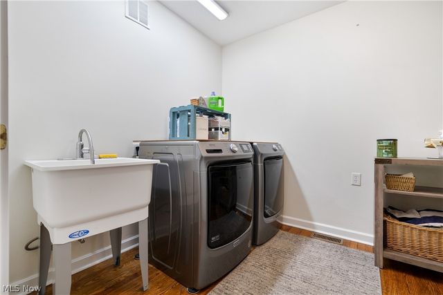 443 Merriman Road, Akron, OH 44303