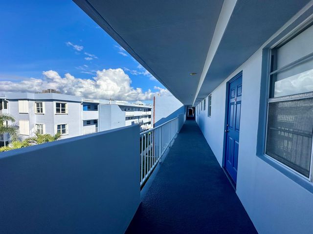 1810 New Palm Way 417, Boynton Beach, FL 33435